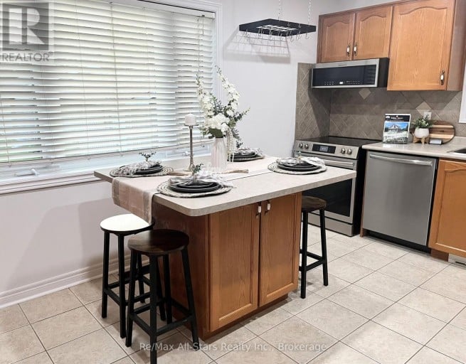 48 BRULE LAKEWAY, Georgina (Sutton & Jackson's Point), Ontario, L0E1L0