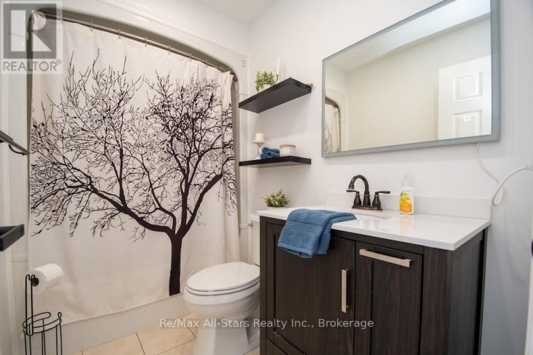 48 BRULE LAKEWAY, Georgina (Sutton & Jackson's Point), Ontario, L0E1L0
