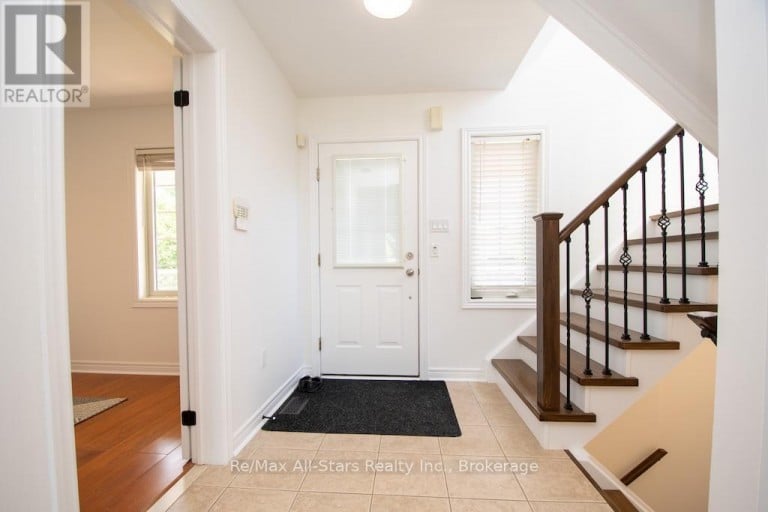 48 BRULE LAKEWAY, Georgina (Sutton & Jackson's Point), Ontario, L0E1L0