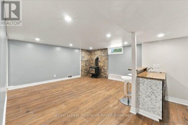380 ASHLEY STREET Belleville (Belleville Ward) Ontario photo 24