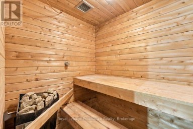 380 ASHLEY STREET Belleville (Belleville Ward) Ontario photo 30