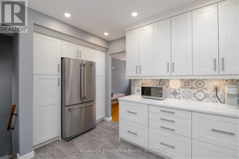 112 PROSPECT HILL, Quinte West (Trenton Ward), Ontario, K8V2V3