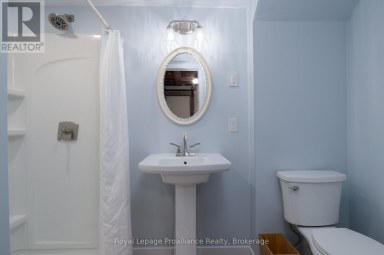 112 PROSPECT HILL Quinte West (Trenton Ward) Ontario photo 26