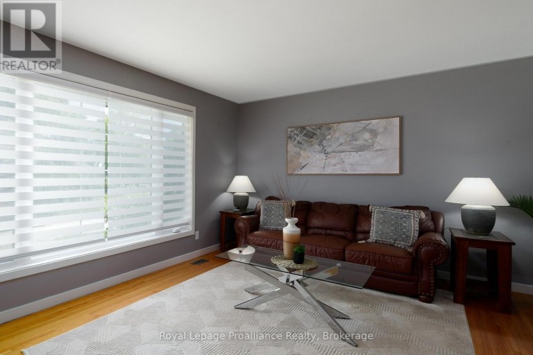 112 PROSPECT HILL, Quinte West (Trenton Ward), Ontario, K8V2V3