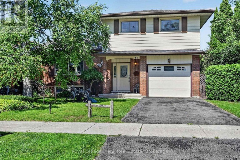 87 OAKWOOD CRESCENT, Peterborough (Monaghan Ward 2), Ontario, K9J1N2