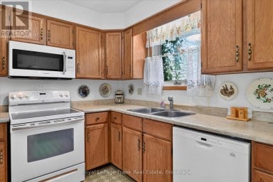 87 OAKWOOD CRESCENT Peterborough (Monaghan Ward 2) Ontario photo 12