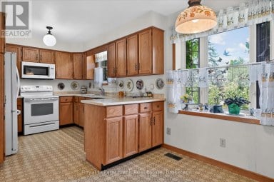 87 OAKWOOD CRESCENT Peterborough (Monaghan Ward 2) Ontario photo 16