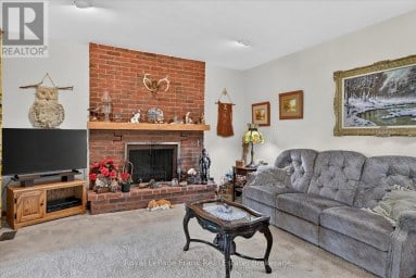 87 OAKWOOD CRESCENT Peterborough (Monaghan Ward 2) Ontario photo 21