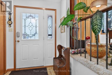 87 OAKWOOD CRESCENT Peterborough (Monaghan Ward 2) Ontario photo 3