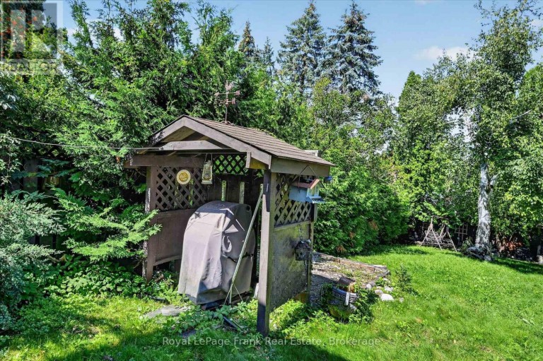 87 OAKWOOD CRESCENT, Peterborough (Monaghan Ward 2), Ontario, K9J1N2