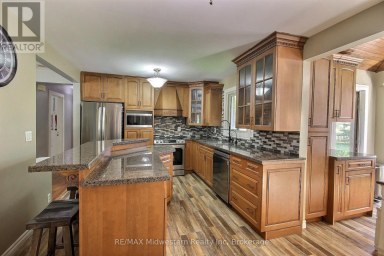 135 QUEEN STREET North Perth (Elma) Ontario photo 5