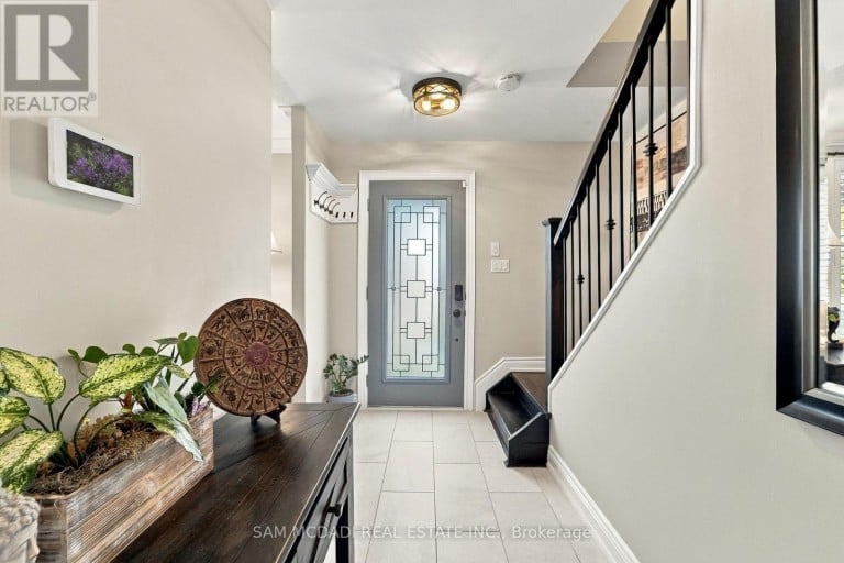 22 BYWOOD CRESCENT, Hamilton (Stoney Creek Mountain), Ontario, L8J1G8