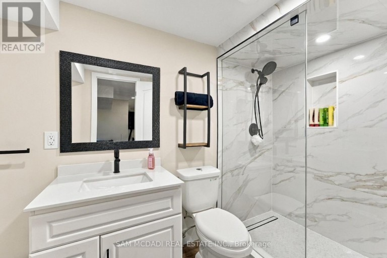 22 BYWOOD CRESCENT, Hamilton (Stoney Creek Mountain), Ontario, L8J1G8