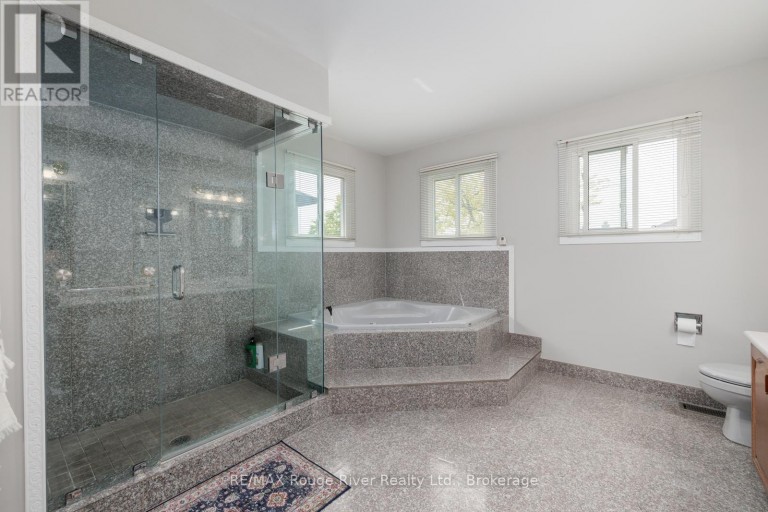 1106 RIDGE VALLEY DRIVE, Oshawa (Pinecrest), Ontario, L1K2E2