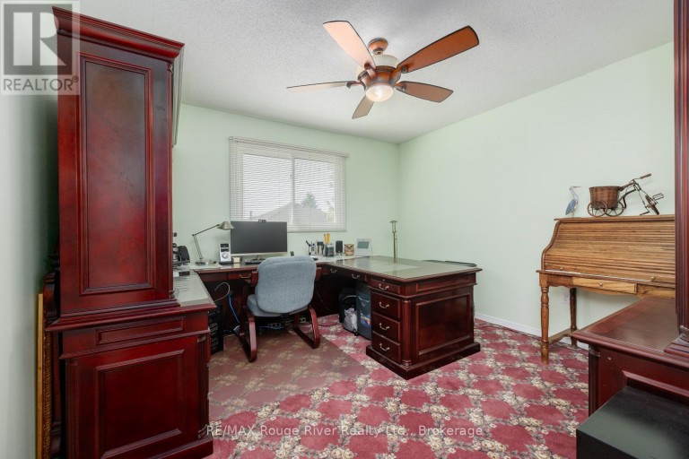 1106 RIDGE VALLEY DRIVE, Oshawa (Pinecrest), Ontario, L1K2E2