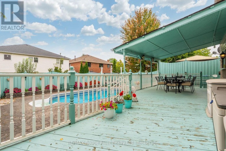 1106 RIDGE VALLEY DRIVE, Oshawa (Pinecrest), Ontario, L1K2E2