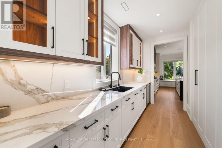 229 FLORENCE AVENUE, Toronto (Lansing-Westgate), Ontario, M2N1G7