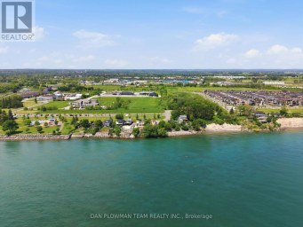 78 EAST BEACH ROAD Clarington (Bowmanville) Ontario photo 1