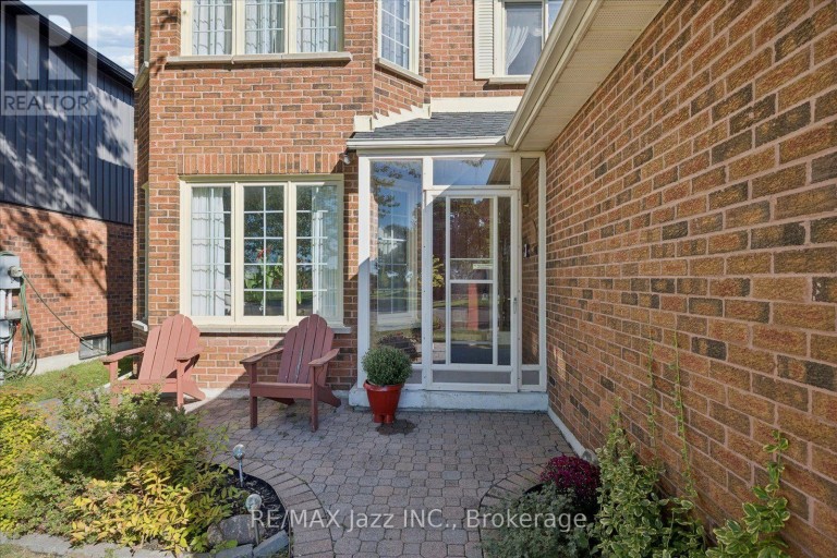 894 GRANDVIEW STREET N, Oshawa (Pinecrest), Ontario, L1K2E3