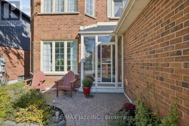 894 GRANDVIEW STREET N Oshawa (Pinecrest) Ontario photo 2