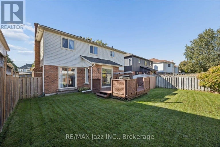 894 GRANDVIEW STREET N, Oshawa (Pinecrest), Ontario, L1K2E3