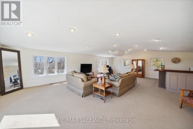 8733 LESKARD ROAD Clarington Ontario photo 21