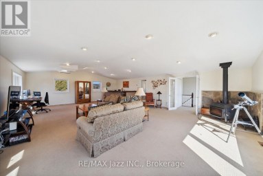 8733 LESKARD ROAD Clarington Ontario photo 22