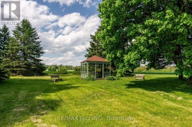 8733 LESKARD ROAD Clarington Ontario photo 26