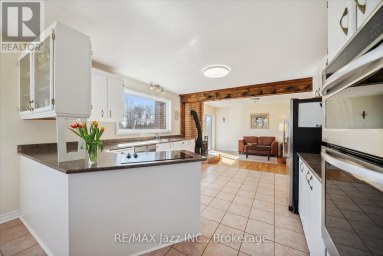 8733 LESKARD ROAD Clarington Ontario photo 8