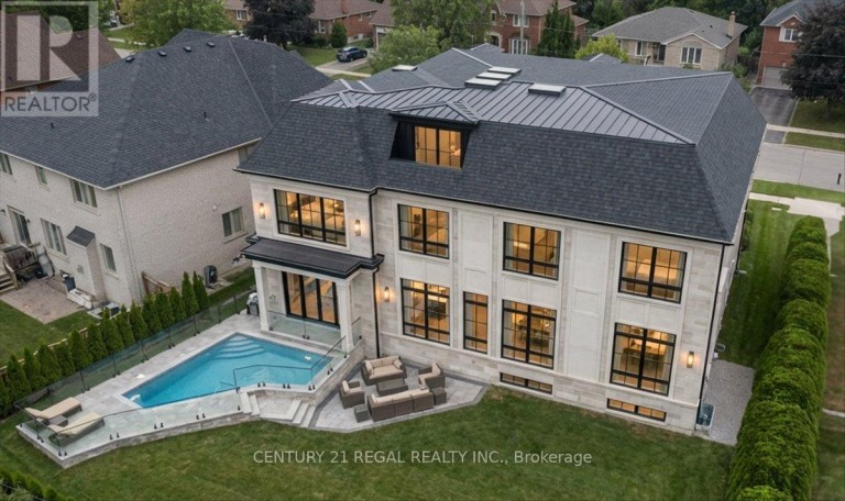 11 MONTRESSOR DRIVE, Toronto (St. Andrew-Windfields), Ontario, M2P1Y9