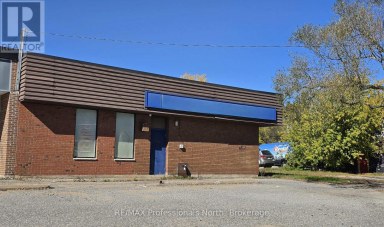15 CANN STREET Huntsville Ontario photo 4