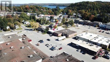 15 CANN STREET Huntsville Ontario photo 6