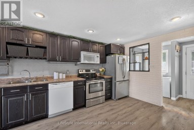 18 CAMROSE COURT Kitchener Ontario photo 13