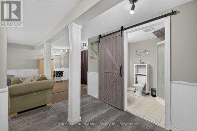 18 CAMROSE COURT Kitchener Ontario photo 24