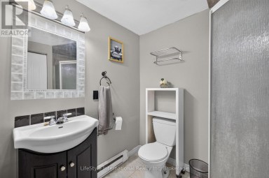 18 CAMROSE COURT Kitchener Ontario photo 26