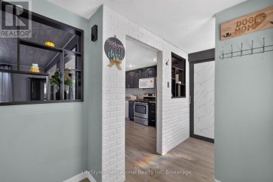 18 CAMROSE COURT Kitchener Ontario photo 4