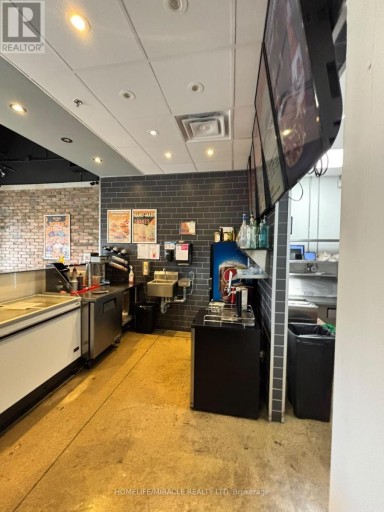 90 - 105 THE POND ROAD, Toronto (York University Heights), Ontario, M3J0K9