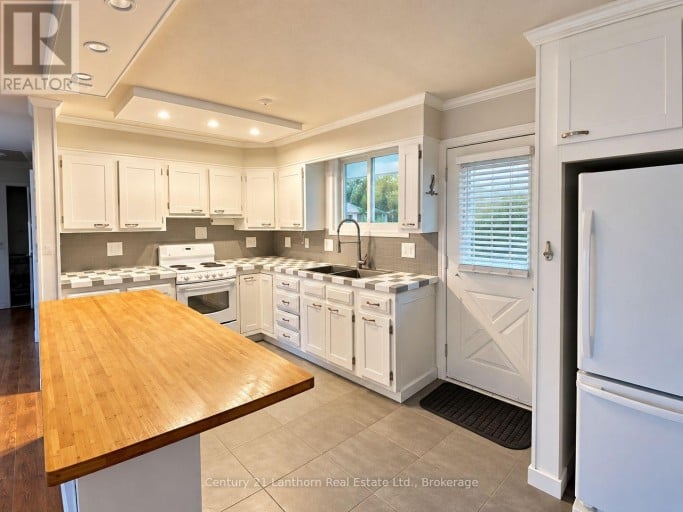 27 WILLOW POINT ROAD, Brighton, Ontario, K0K1H0