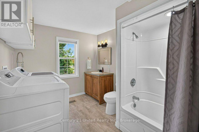 37 NORTHEY'S BAY ROAD, North Kawartha, Ontario, K0L3E0