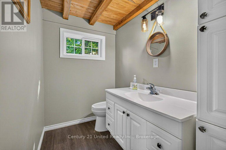 37 NORTHEY'S BAY ROAD, North Kawartha, Ontario, K0L3E0