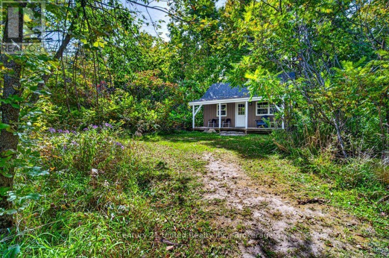 37 NORTHEY'S BAY ROAD, North Kawartha, Ontario, K0L3E0