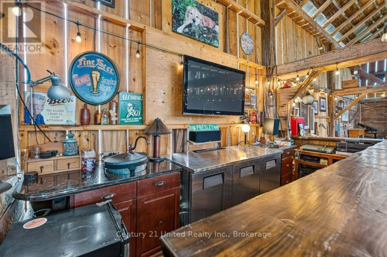 37 NORTHEY'S BAY ROAD, North Kawartha, Ontario, K0L3E0