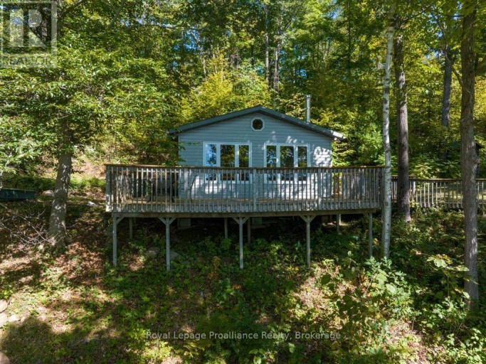 1239 CHIMNEY POINT LANE, North Frontenac (Frontenac North), Ontario