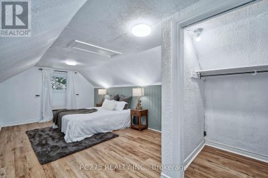16 BARRINGTON AVENUE London North (North N) Ontario photo 23