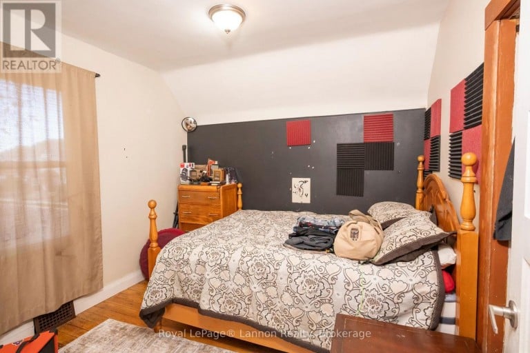 1201 EDWARD STREET S, Thunder Bay (Westfort), Ontario, P7E2J1