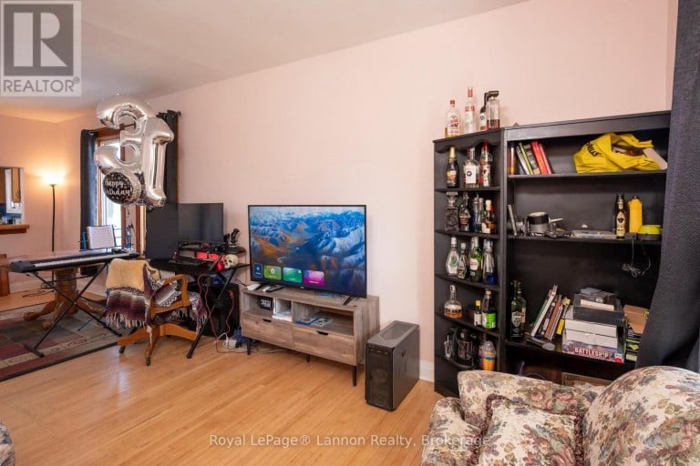 1201 EDWARD STREET S, Thunder Bay (Westfort), Ontario, P7E2J1