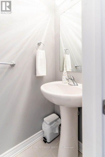 32 CARLETON TRAIL, New Tecumseth (Beeton), Ontario, L0G1A0