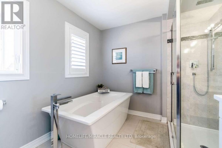 32 CARLETON TRAIL, New Tecumseth (Beeton), Ontario, L0G1A0