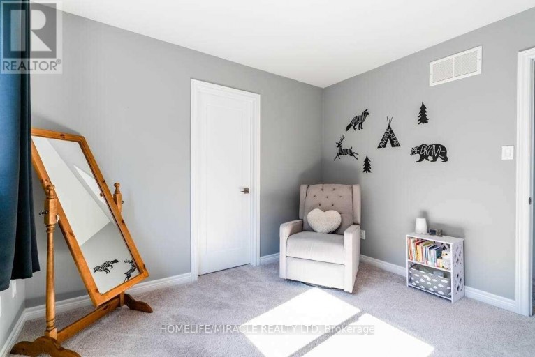 32 CARLETON TRAIL, New Tecumseth (Beeton), Ontario, L0G1A0