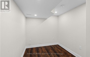 32 CARLETON TRAIL New Tecumseth (Beeton) Ontario photo 37